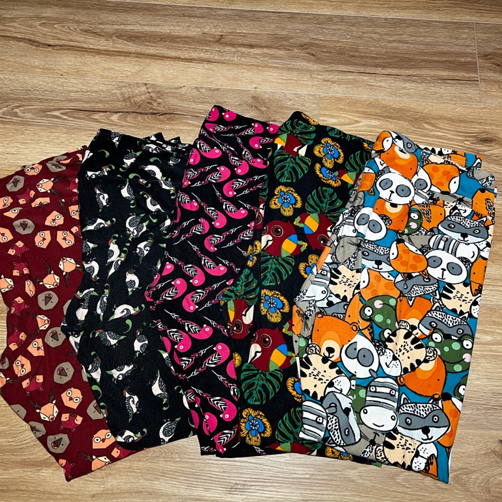 Lot of LuLaRoe Tall and Curvy Leggings